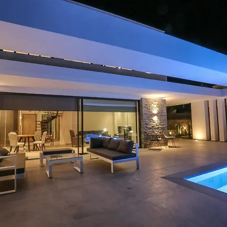 Villa Villas Les Blancs - Private Pool, 5 Bdrms, Panoramic View Chaniotis