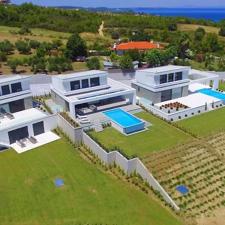 Villas Les Blancs - Private Pool, 5 Bdrms, Panoramic View * Hanioti
