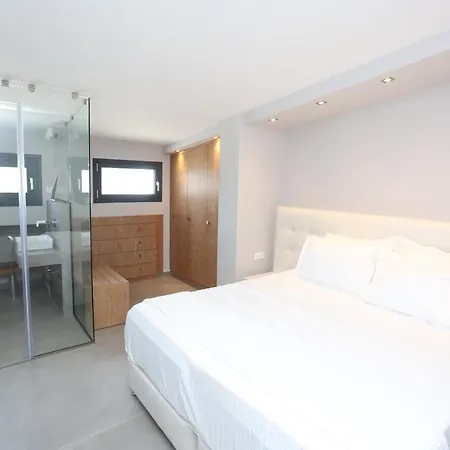 Villas Les Blancs - Private Pool, 5 Bdrms, Panoramic View